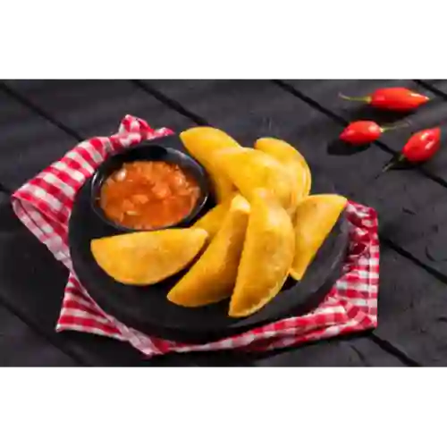 5 Empanadas Colombianas de Carne con Pap