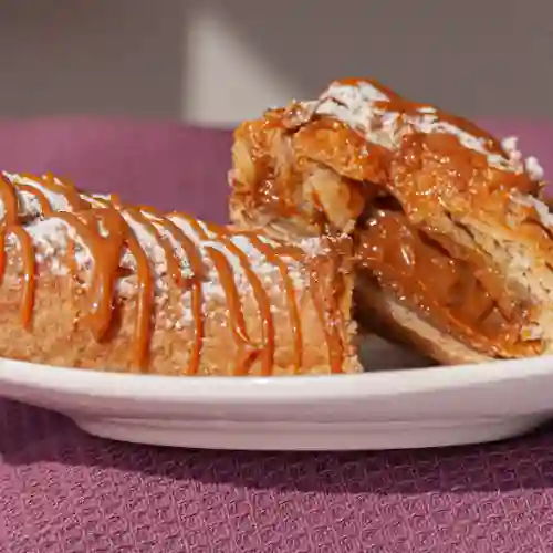 Dulce Hojaldre Relleno con Manjar