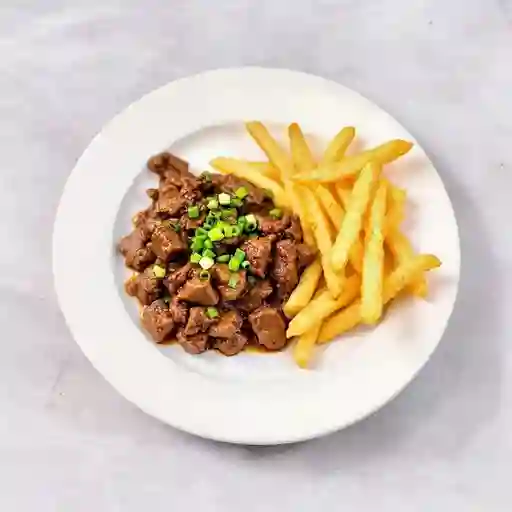 Carne Mongoliano con Papas Fritas