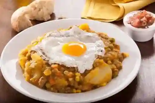 Charquicán con Huevo