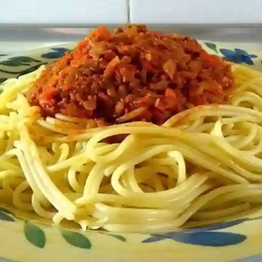 Espagueti Boloñesa y Ensalada