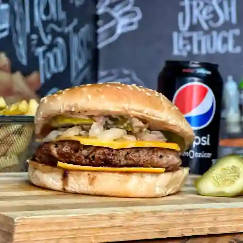 Pepinalla+ Papas + Bebida Lata 350