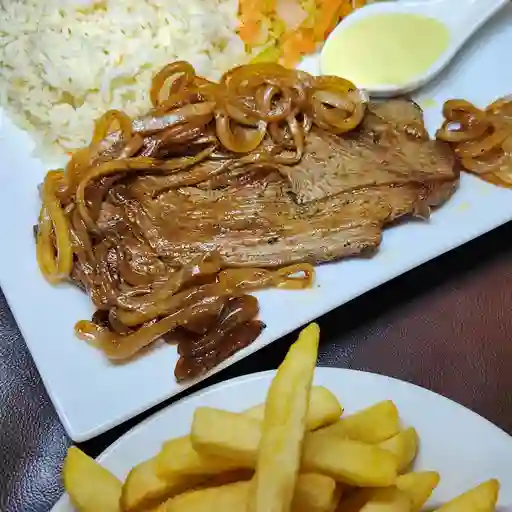 Bistec encebollado premium