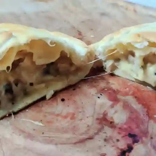 Empanada napolitana