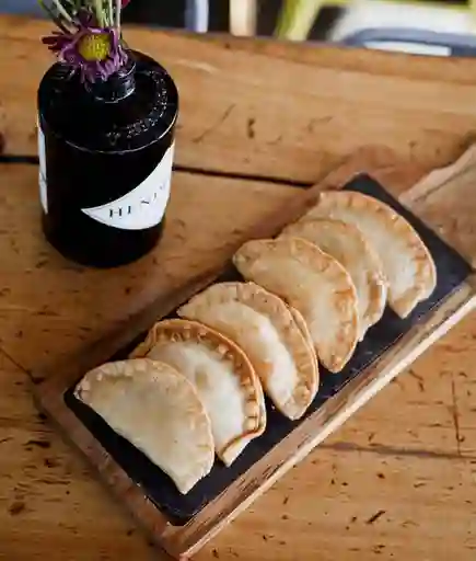 Empanadas Del Mar