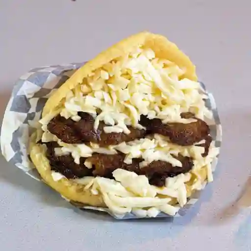 Arepa tajadas con queso