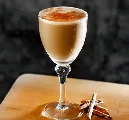 Cóctel de Algarrobina