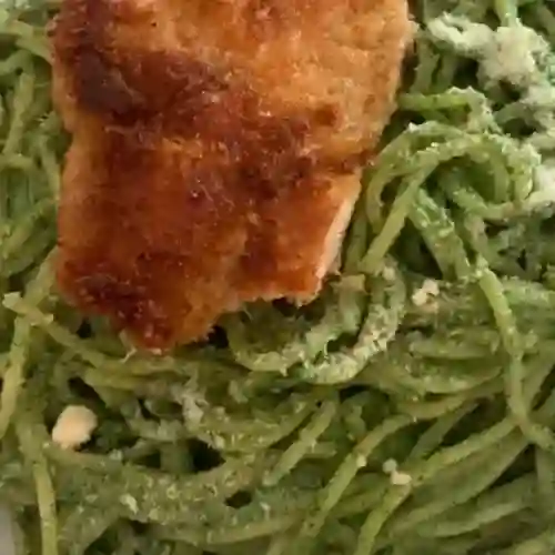 Tallarines en Salsa Al Pesto