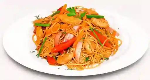 Tallarín Saltado con Camarón