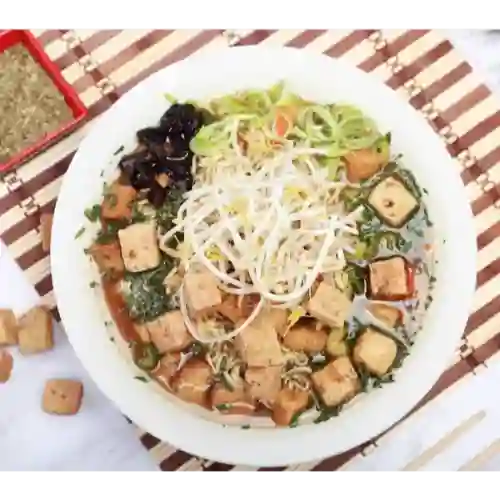 Ramen Vegano Tofu y Gyozas de Verduras
