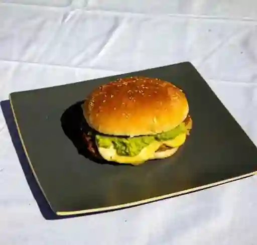 Hamburguesa Brasileña 250g Papas Fritas