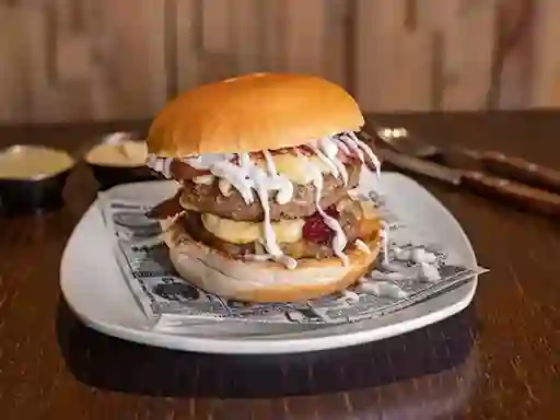 Suiza Doble con Papas Fritas