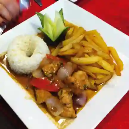 Pollo Salteado