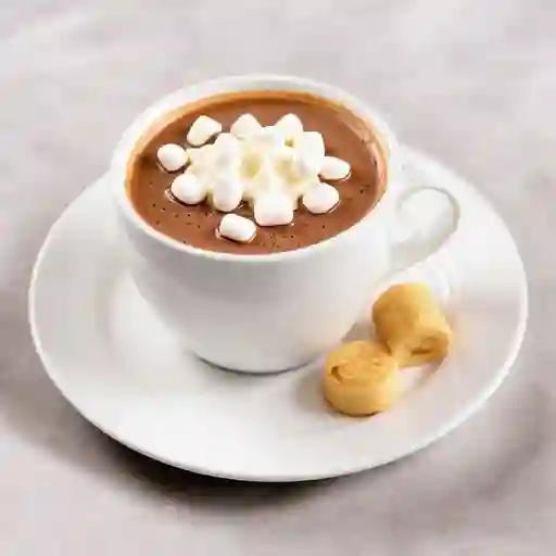 Chocolate Caliente con Crema y Malvaviscos