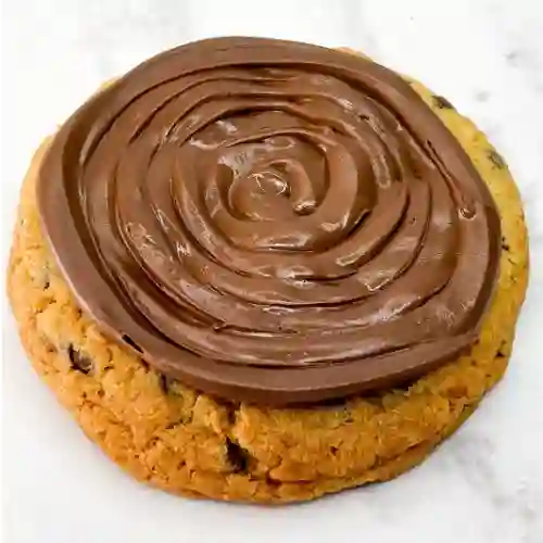 Clasica chips con toping de nutella