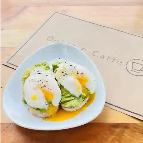 Huevos Poché con Palta