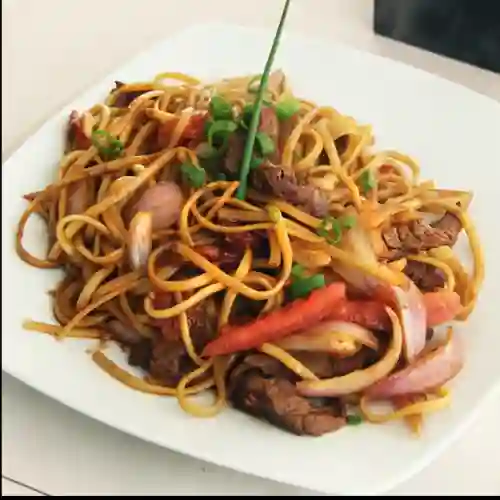 Fetuccini Saltado de Vacuno