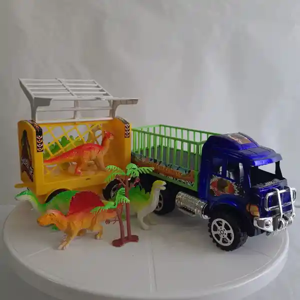 Set De Dinosaurio Con Camión Transporte Mediano