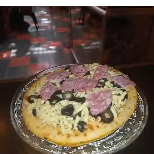 Pizza individual napolitana