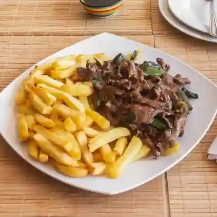 Carne Mongoliana con Papas Fritas