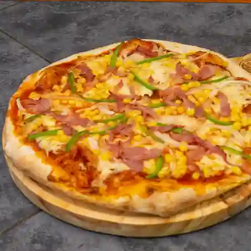 Ashley Sophia Familiar