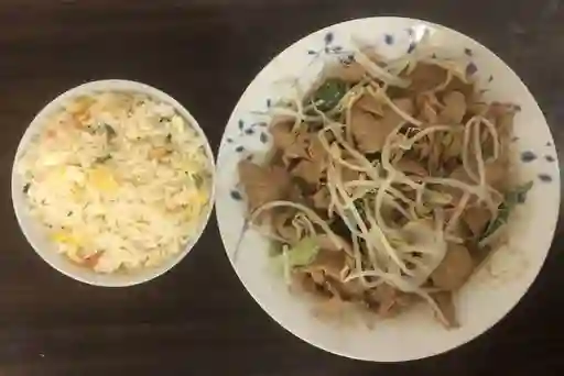 Diente dragón cerdo con arroz chaufan