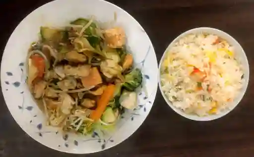 Chapsui de mariscos con arroz