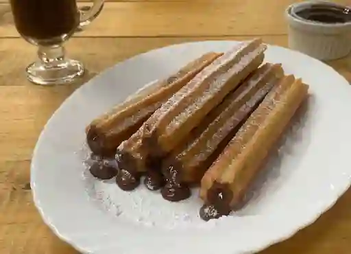 5 Churros Rellenos con Nutella