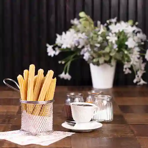 Caja Familiar de Clásicos