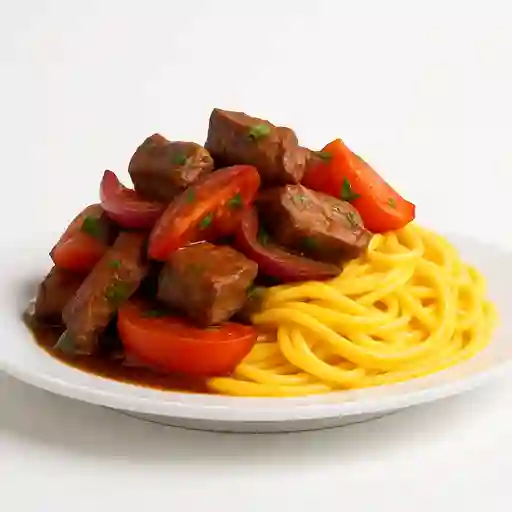 Lomo saltado con tallarines huancaina