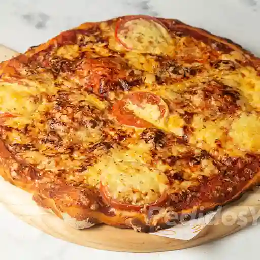 Pizza familiar jamón queso