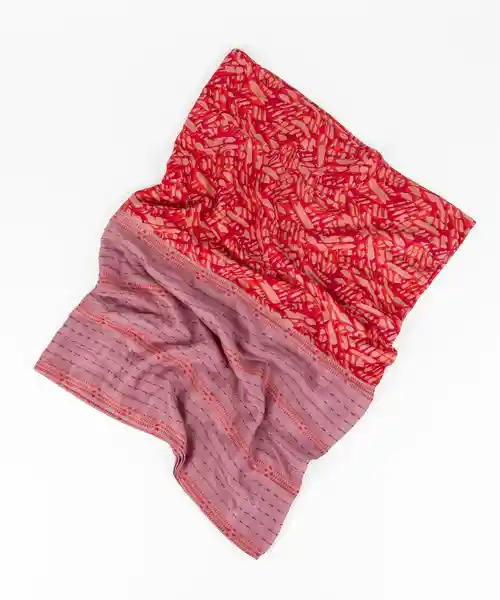 Lounge Loop Manchas y Tejido Rojo