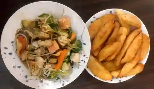 Chapsui de mariscos con papas