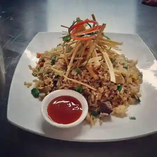 Arroz Chaufa de Carne y Pollo