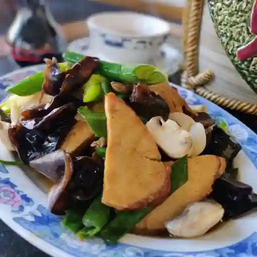 Chancho Champiñon y Algas