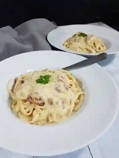 Pasta Fresca Fettucine ,Salsa Tazon Limeño