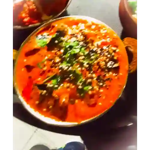 Achari murgh con arroz basmati