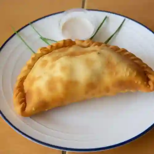 Empanada de Ostión Queso