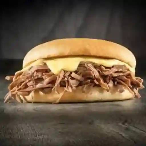 Sándwich de Mechada Luco