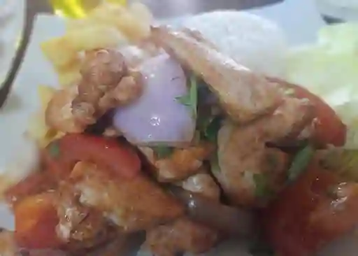 Pollo Saltado