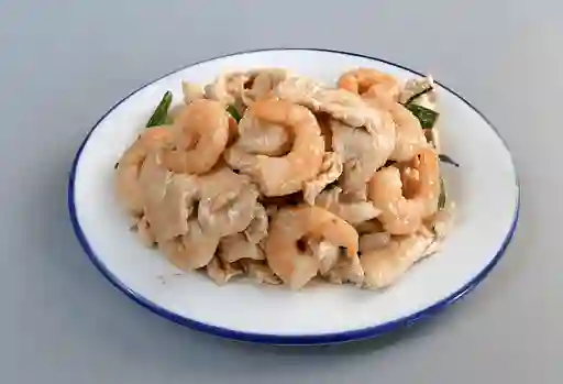 Pollo con Camarón