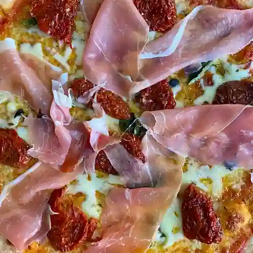 Pizza Grande Crudo E Secchi