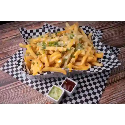 Papas con Queso Cheddar