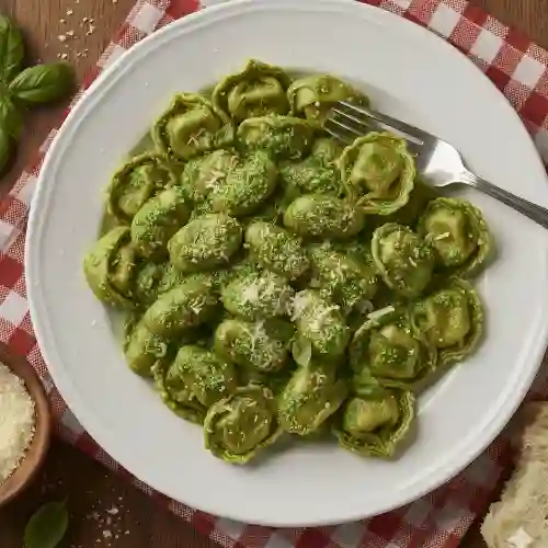 Tortelini de Champiñon con Salsa Pesto