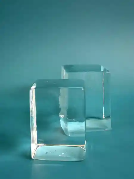 The Ice Hielo The Tall Cube