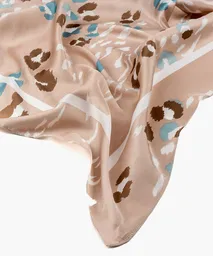 Lounge Pañuelo Polisatin Leopardo Beige