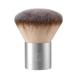 3Ina Brocha The Kabuki Brush