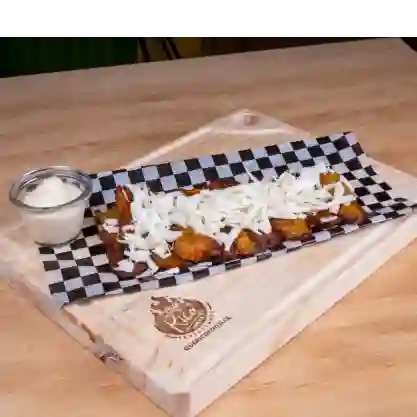 Tajadas con Queso y Nata