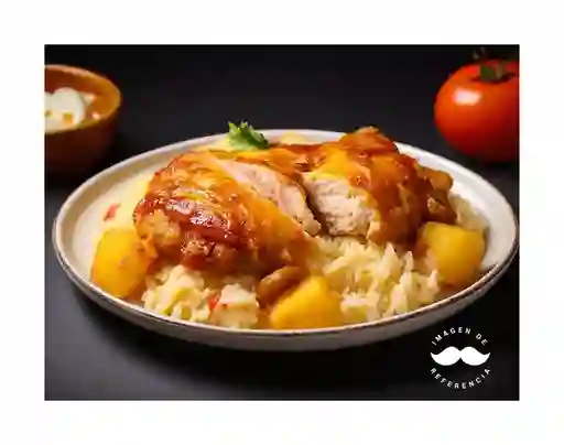 Pollo Piña con Arroz Chaufan