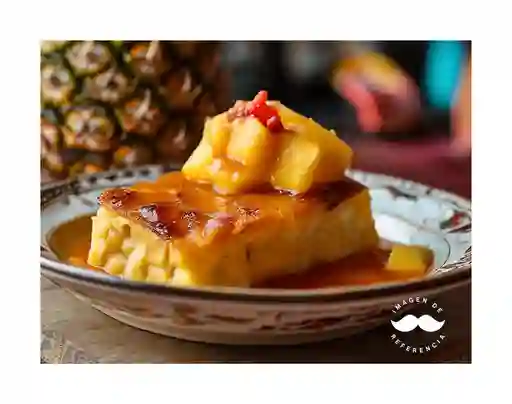 Trozo de Bizcocho con Piña